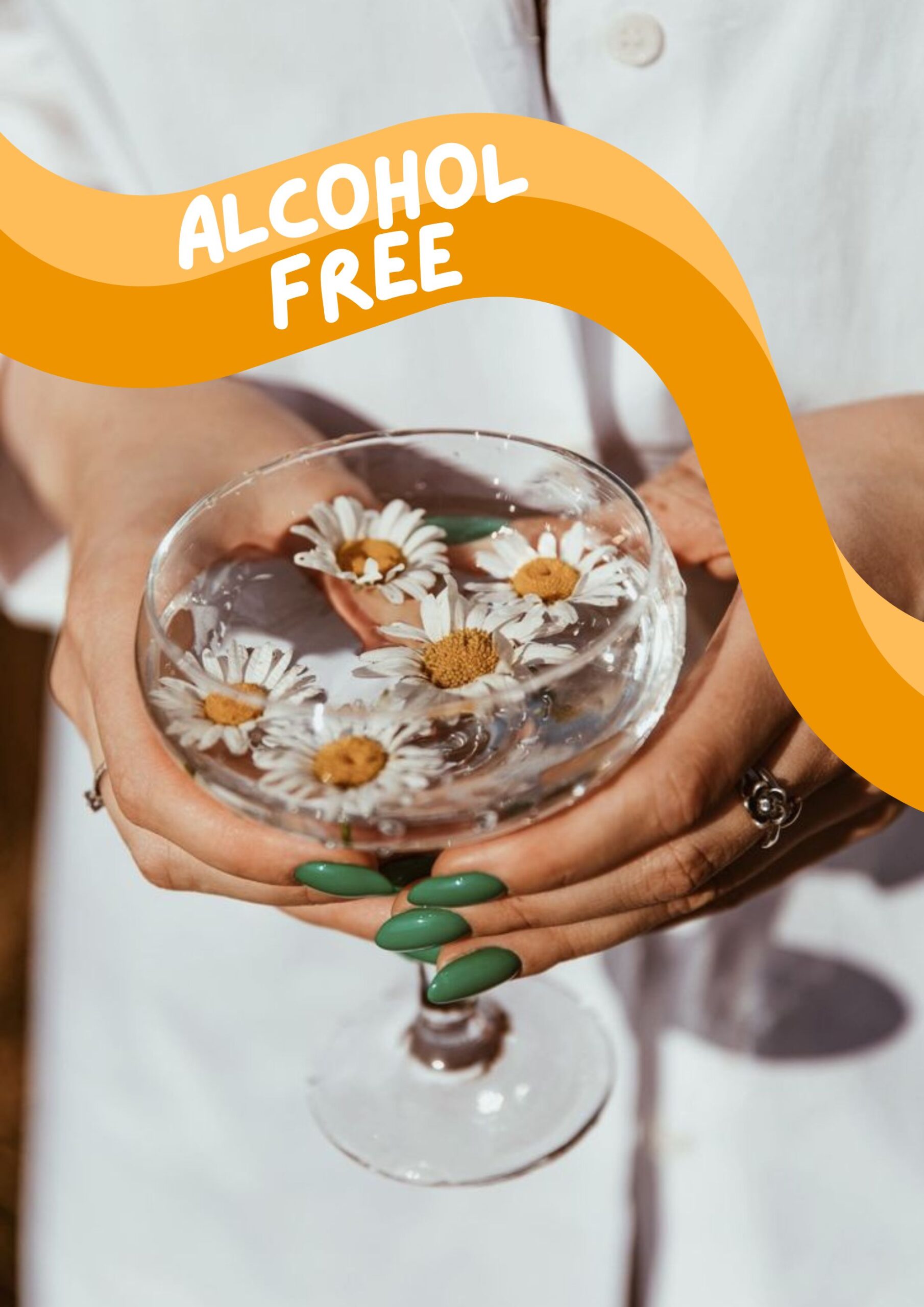 Non-alcoholic drink with blossoms